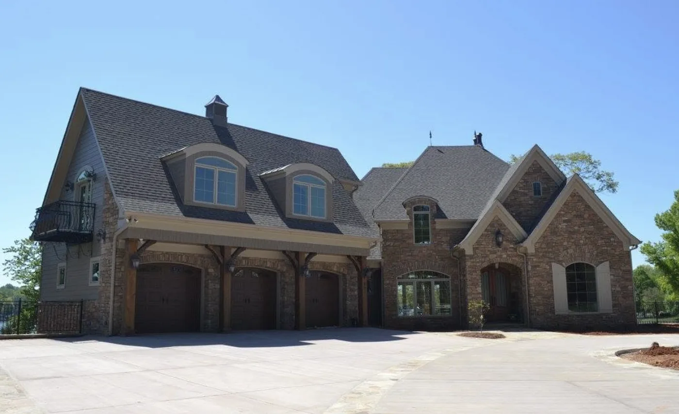 Roof replaced by S&S Roofing near Sawmills, NC